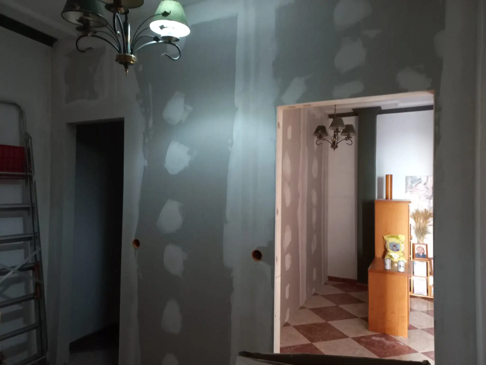 pladur puesto en casa para añadir varias hyabitaciones más